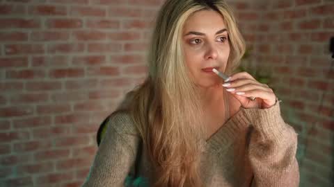 Allie online show from 12-23-24, 01:45