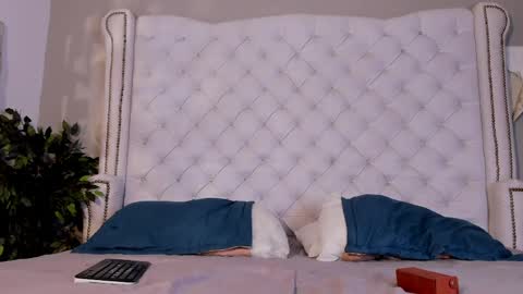Allison Owenns online show from 06-05-26, 03:35