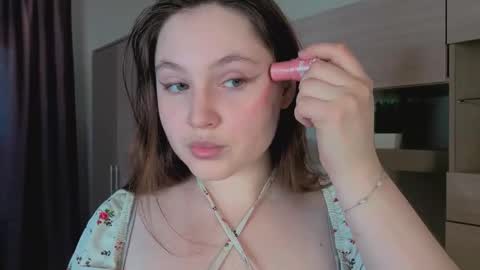 Emma online show from 11-01-25, 01:13