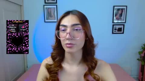 Snapshot of allisonblossom chatting on 09-30-25, 06:57 online show from 09-30-25, 06:57