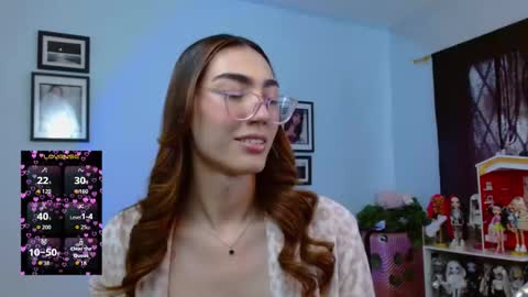 Snapshot of allisonblossom chatting on 10-07-25, 07:44 online show from 10-07-25, 07:44