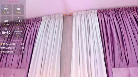 Snapshot of allisonn_bell chatting on 01-17-25, 10:56 Allison online show from 01-17-25, 10:56