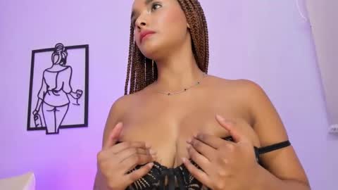 Snapshot of allisonn_bell chatting on 09-26-25, 09:41 Allison online show from 09-26-25, 09:41