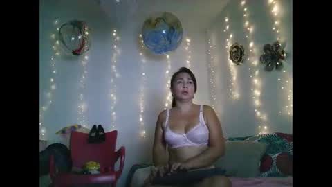 allisonnjones online show from 12-20-25, 01:56