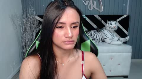 Allisson online show from 12-30-24, 03:47