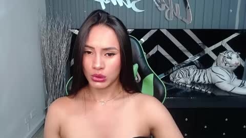 Allisson online show from 02-05-25, 03:23