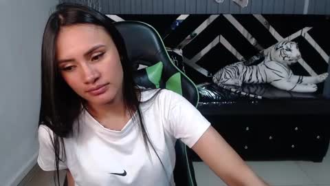 Allisson online show from 02-19-25, 06:33