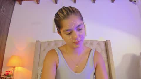 Snapshot of allisson_m chatting on 01-09-25, 12:09 allisson online show from 01-09-25, 12:09