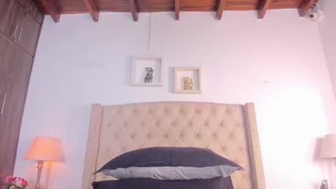 Snapshot of allisson_m chatting on 09-29-25, 12:10 allisson online show from 09-29-25, 12:10