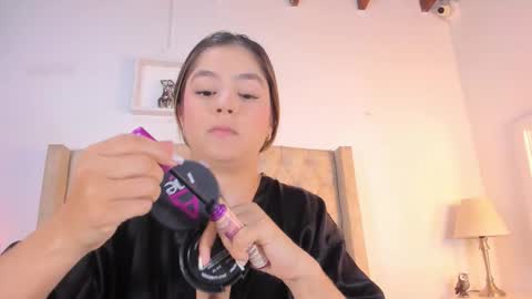 Snapshot of allisson_m chatting on 10-01-25, 12:11 allisson online show from 10-01-25, 12:11