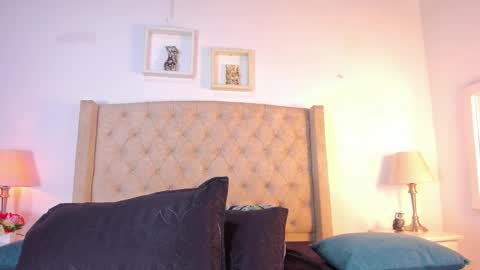 Snapshot of allisson_m chatting on 10-17-25, 12:08 allisson online show from 10-17-25, 12:08