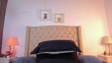 Snapshot of allisson_m chatting on 10-28-25, 12:09 allisson online show from 10-28-25, 12:09