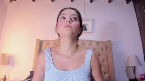 Snapshot of allisson_m chatting on 12-05-25, 12:03 allisson online show from 12-05-25, 12:03