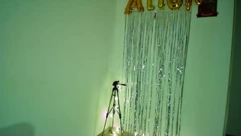 Alli online show from 11-15-25, 04:32