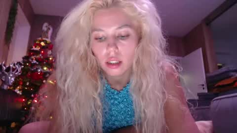 Snapshot of allissonhotbb chatting on 12-08-24, 06:39 allissonhotbb online show from 12-08-24, 06:39