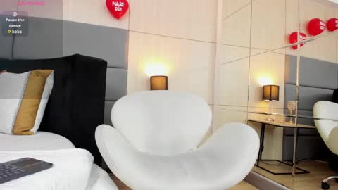 Allisson online show from 02-18-25, 05:10