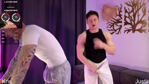 Snapshot of alltimehorny19 chatting on 11-06-25, 09:05 Justin online show from 11-06-25, 09:05