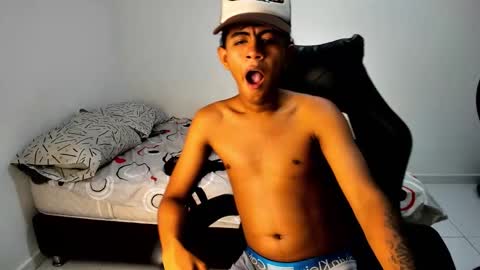 alluringangel0 online show from 09-16-25, 05:08