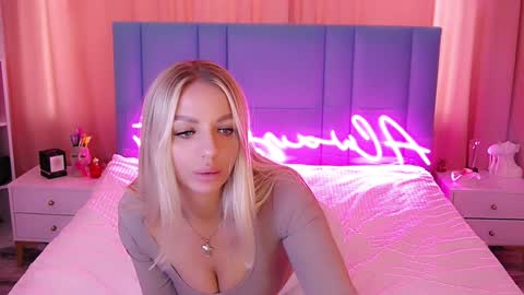 AlwaysHot online show from 01-18-25, 06:34