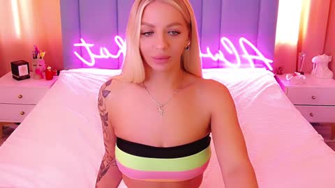 AlwaysHot online show from 02-01-25, 06:54