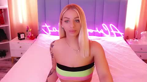 AlwaysHot online show from 03-12-25, 06:18