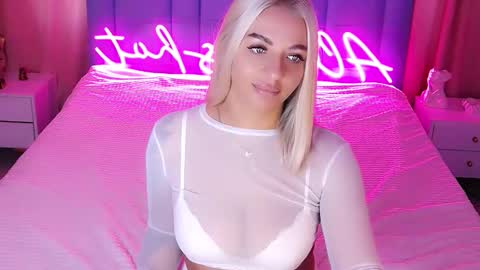 AlwaysHot online show from 09-18-25, 02:35