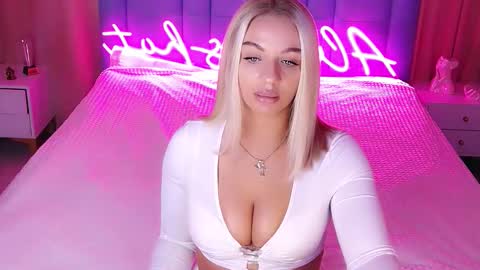 AlwaysHot online show from 11-10-25, 02:43