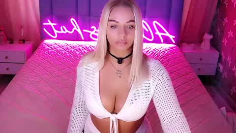 AlwaysHot online show from 04-13-26, 02:06