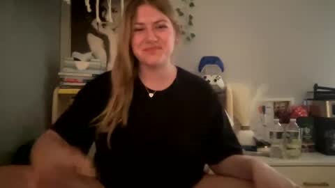 Snapshot of allyanalangel chatting on 01-09-25, 01:50 allyanalangel online show from 01-09-25, 01:50