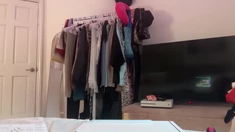 allyanalangel online show from 04-25-26, 09:45