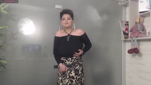         online show from 01-02-25, 01:49