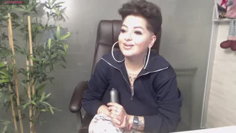         online show from 01-07-25, 09:35