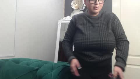         online show from 04-10-26, 04:12