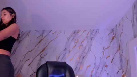 Alisson online show from 02-19-25, 06:54