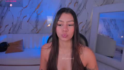 Snapshot of allyjensen chatting on 07-21-26, 10:39 Alisson online show from 07-21-26, 10:39
