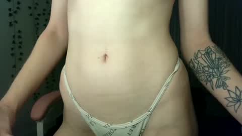 Ally Girl In Her Ally World online show from 12-17-25, 04:18