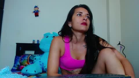 Snapshot of allyson_collins_ chatting on 12-03-25, 07:45 Allyson collins online show from 12-03-25, 07:45