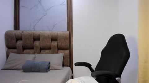 allyson_gh online show from 09-12-25, 04:23