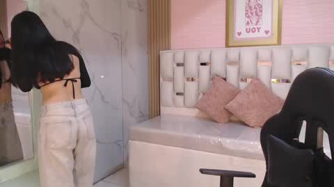 Allysa  online show from 09-15-25, 10:21