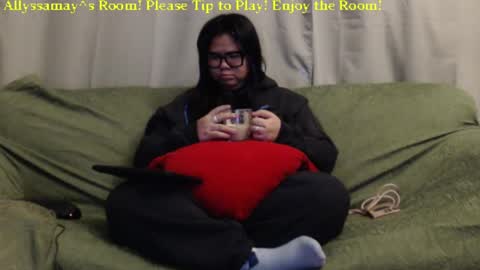 Allyssamay online show from 01-13-25, 03:23
