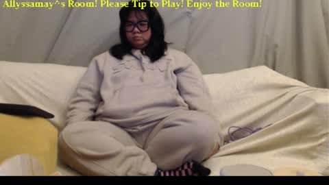 Allyssamay online show from 11-25-25, 03:17