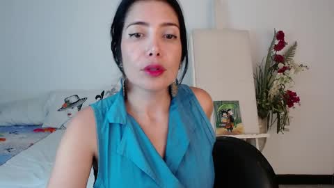 alma_art_ online show from 04-05-26, 03:26