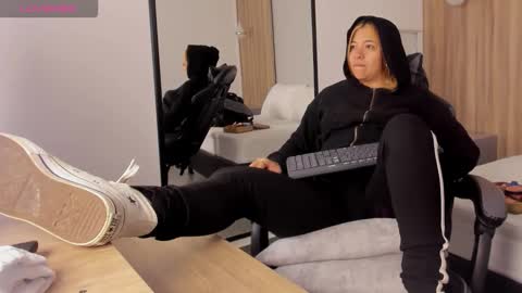 ALMA FENIX  online show from 12-05-25, 01:09