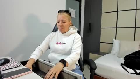 ALMA FENIX  online show from 02-04-26, 12:22