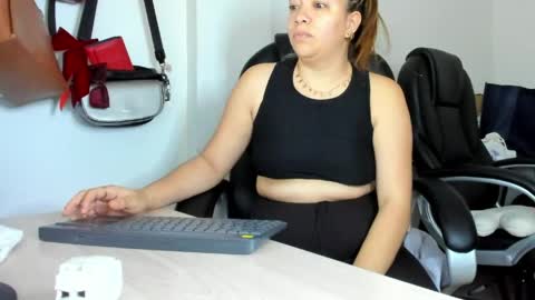 ALMA FENIX  online show from 04-24-26, 11:34