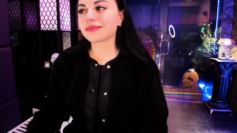 Snapshot of alma_pearl chatting on 12-22-24, 12:49 Alma online show from 12-22-24, 12:49