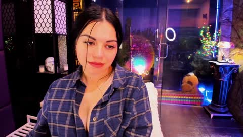 Snapshot of alma_pearl chatting on 01-11-25, 12:29 Alma online show from 01-11-25, 12:29