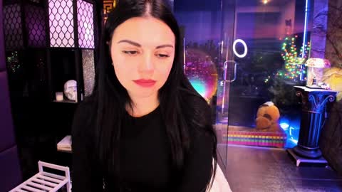 Snapshot of alma_pearl chatting on 01-13-25, 11:52 Alma online show from 01-13-25, 11:52