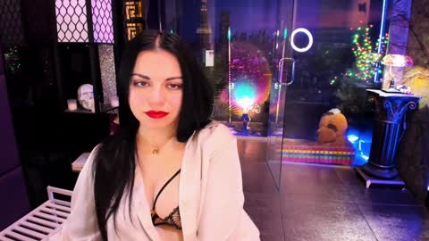 Snapshot of alma_pearl chatting on 01-31-25, 10:42 Alma online show from 01-31-25, 10:42