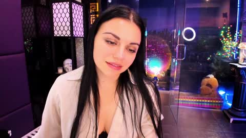 Snapshot of alma_pearl chatting on 02-08-25, 12:50 Alma online show from 02-08-25, 12:50